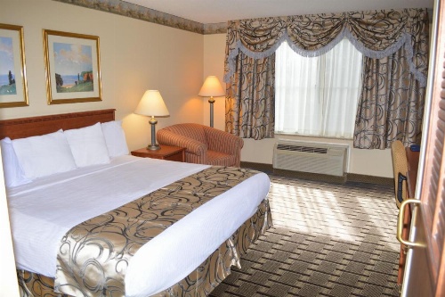 Baymont by Wyndham Waterford/Burlington WI image 23