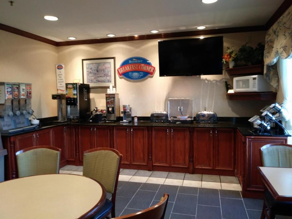 Baymont by Wyndham Waterford/Burlington WI Image 28